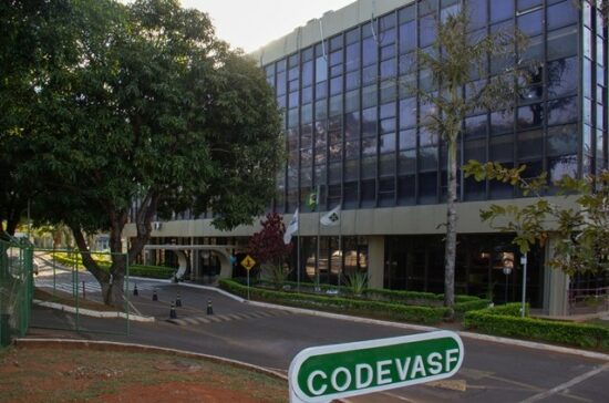 CONCURSO: Salários que ultrapassam R$ 8 mil para Administradores