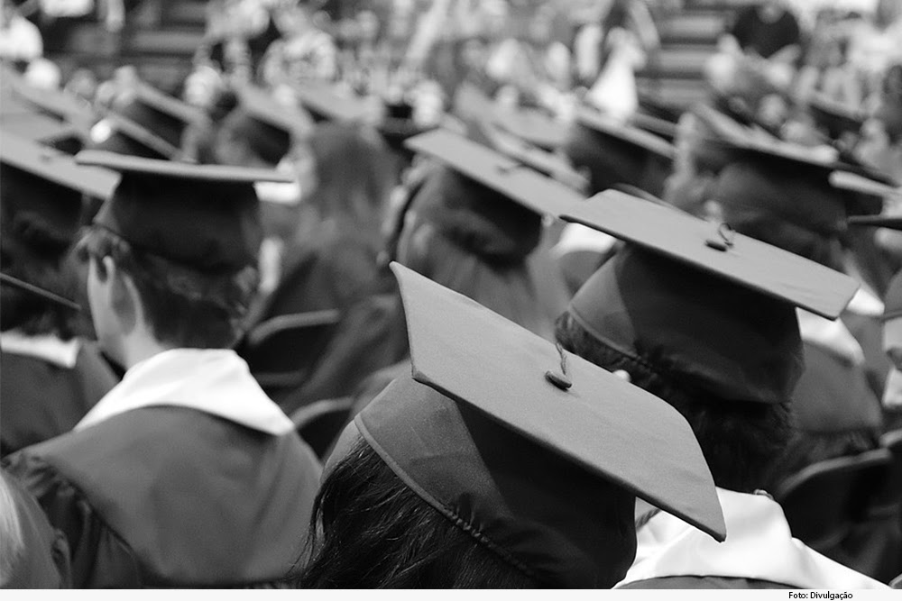 Recém-formados podem ganhar bolsa de pós-graduação