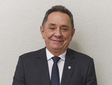 adm-rogerio-cristino.jpg