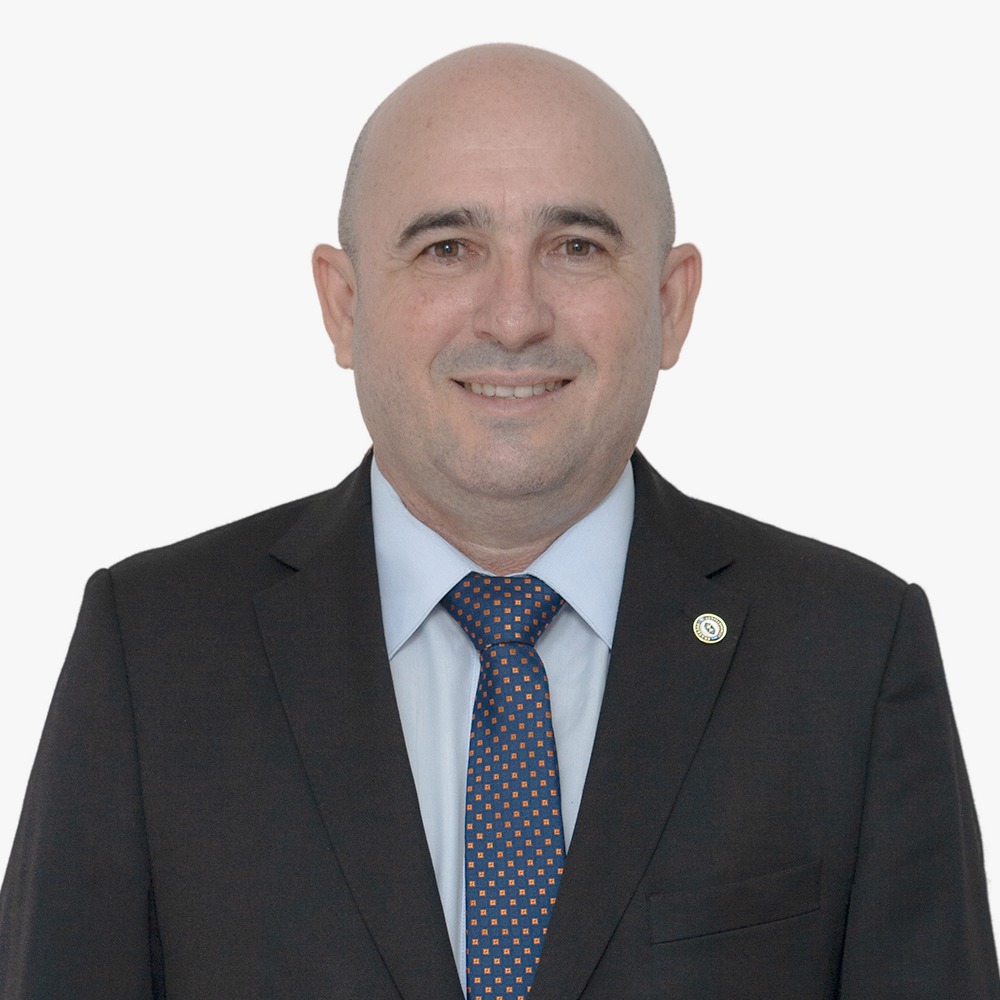 LEO FOTO OFICIAL